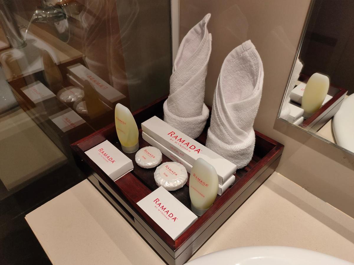 מלון סלמן Ramada By Wyndham Yogyakarta מראה חיצוני תמונה