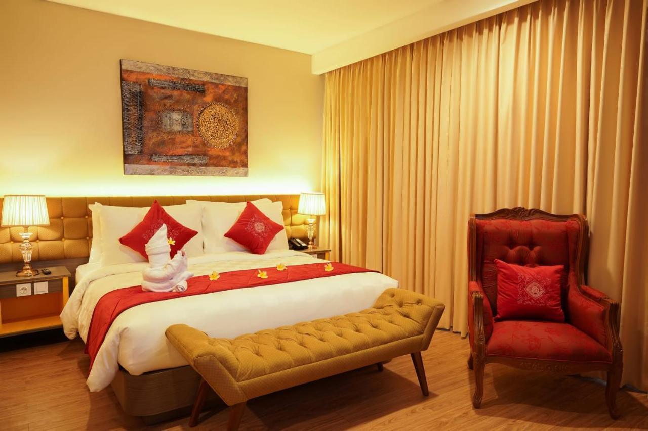 מלון סלמן Ramada By Wyndham Yogyakarta מראה חיצוני תמונה