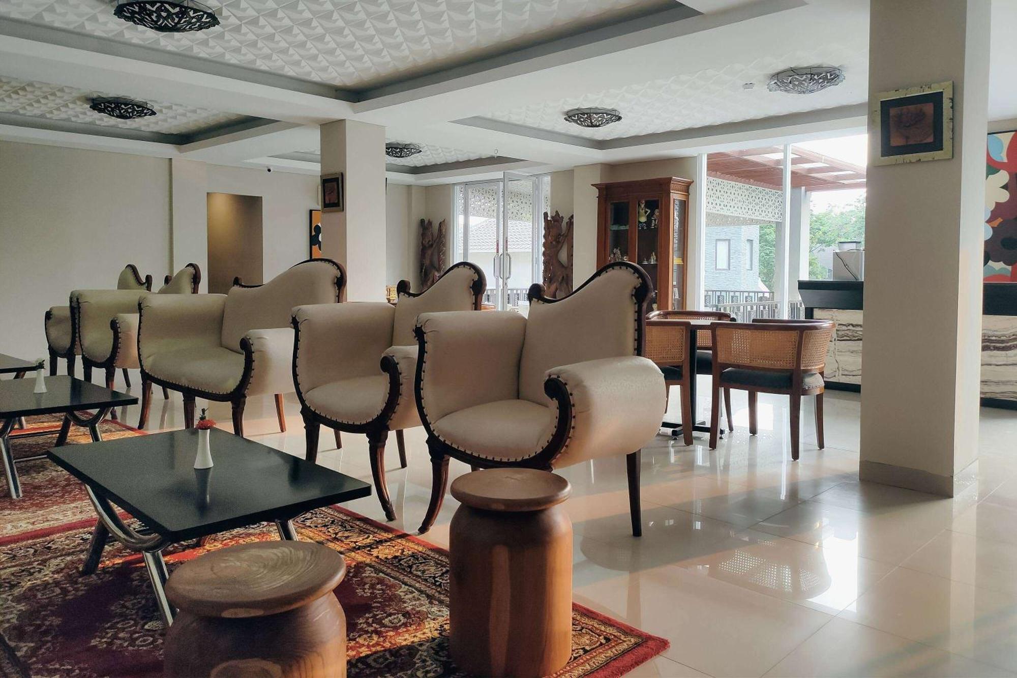 מלון סלמן Ramada By Wyndham Yogyakarta מראה חיצוני תמונה