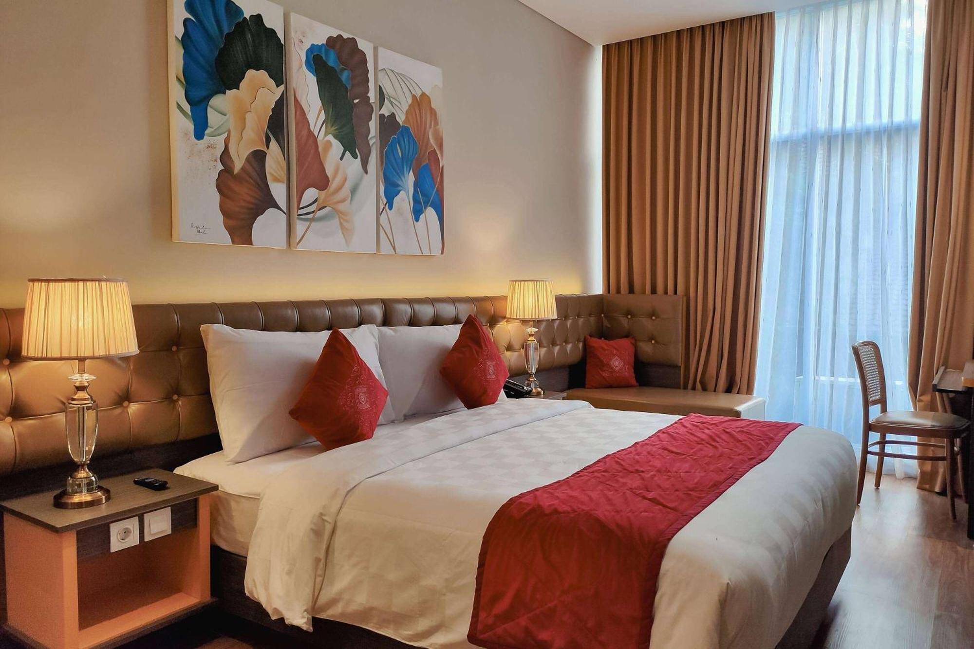 מלון סלמן Ramada By Wyndham Yogyakarta מראה חיצוני תמונה