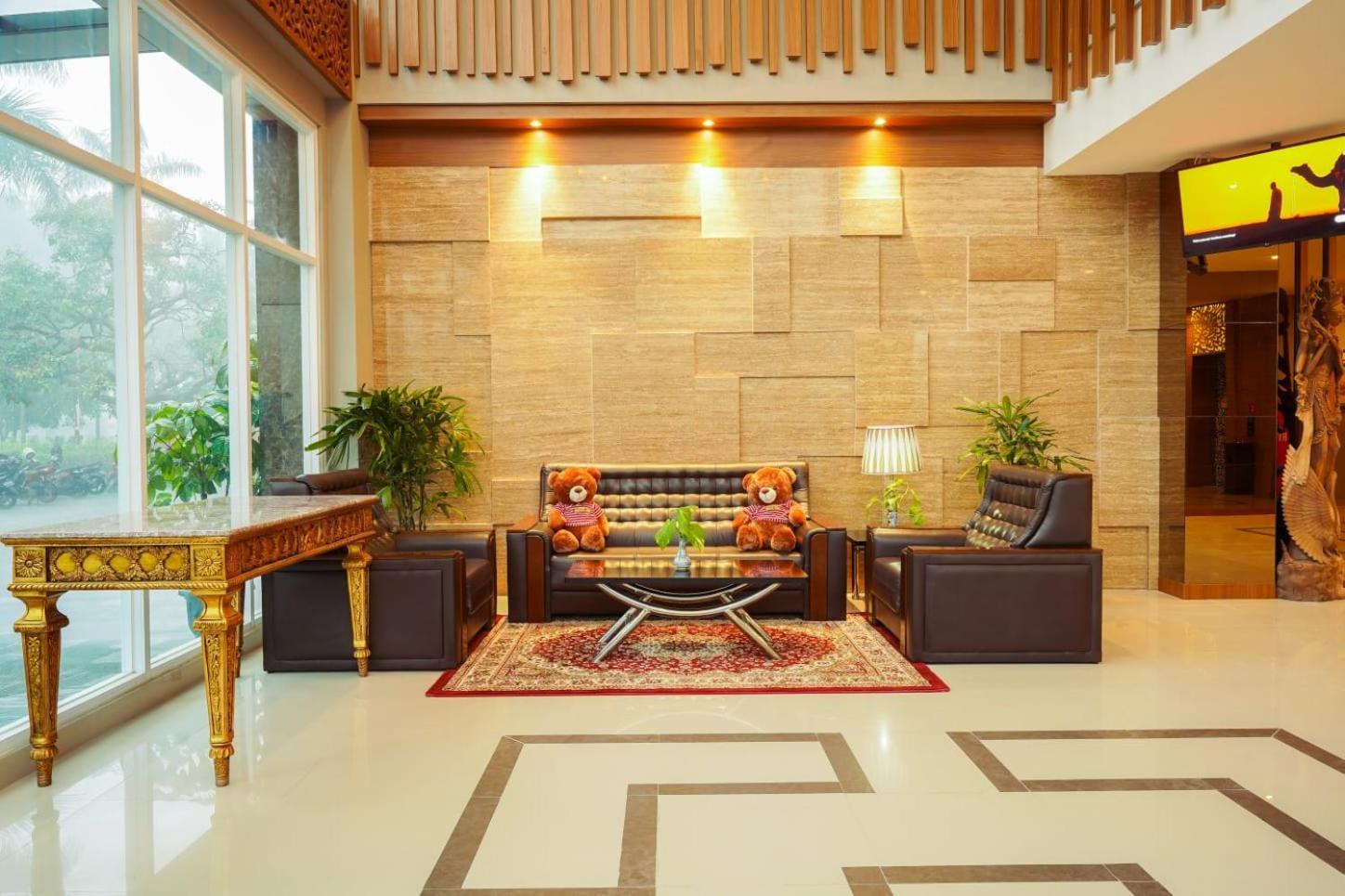 מלון סלמן Ramada By Wyndham Yogyakarta מראה חיצוני תמונה